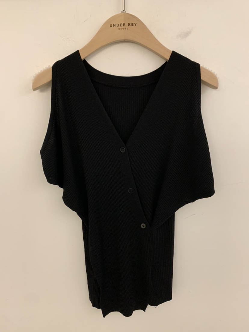UNDER KEY韓國東大門直郵女士新款人氣針織衫不對稱開衩UNDER KEY針織衫圖色3黑色