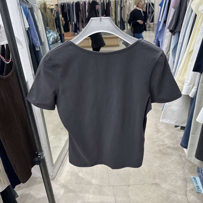 HELVETICA韓國直郵實拍女士新款休閑人氣職業26春夏熱賣T恤HELVETICAT恤圖色1墨色