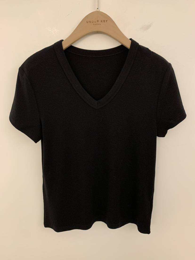 UNDER KEY韓國東大門直郵女士新品休閑人氣推薦熱賣時尚T恤UNDER KEYT恤圖色2