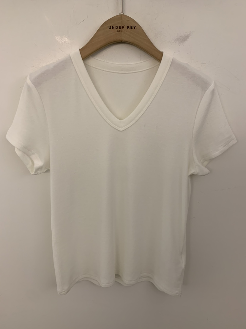 UNDER KEY韓國東大門直郵女士新品休閑人氣推薦熱賣時尚T恤UNDER KEYT恤圖色6