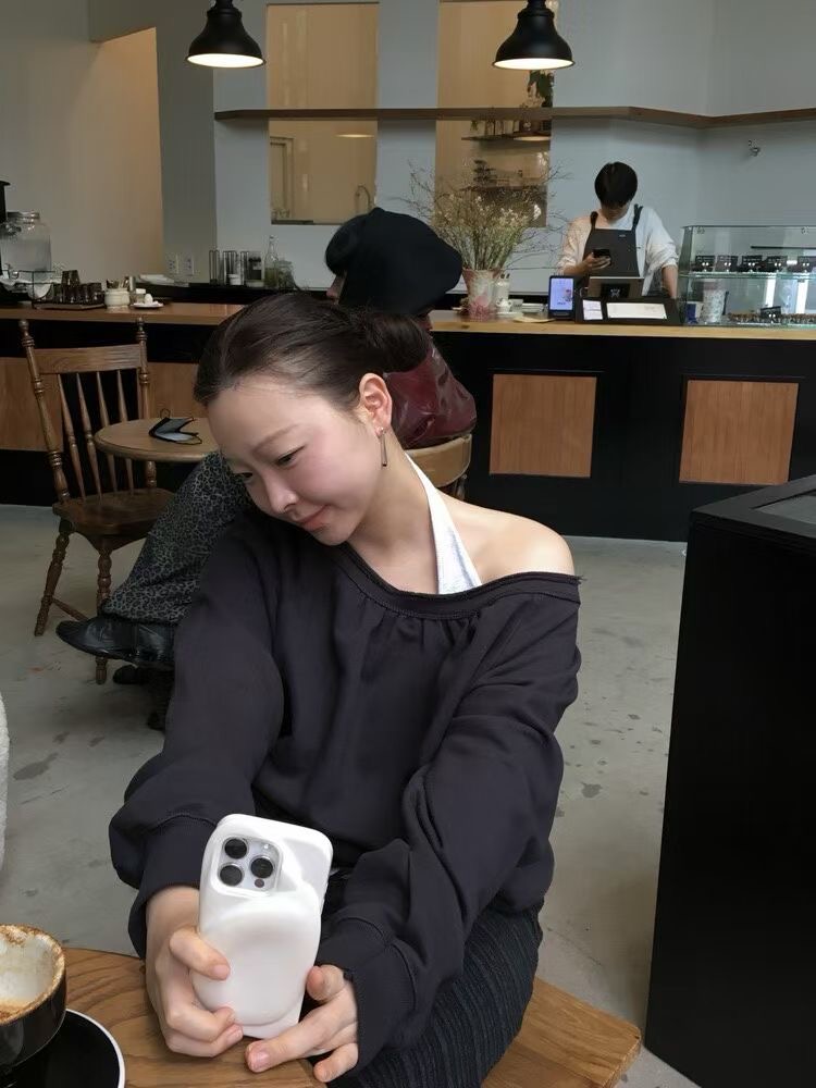 PEETS韓國東大門代購女士新品推薦26春夏時尚衛衣不含內搭PEETS衛衣