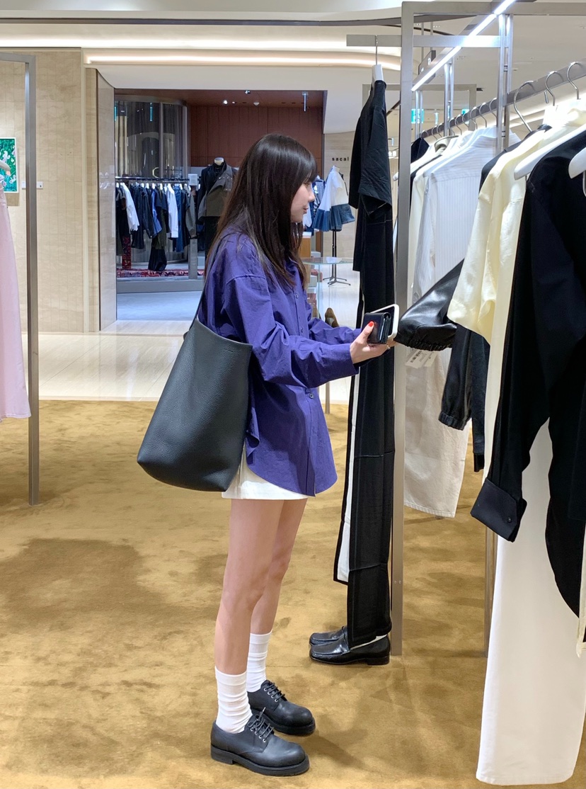 COURGETTE韓國東大門直郵女士新品人氣熱賣推薦襯衫蕾絲衫COURGETTE襯衫/蕾絲衫