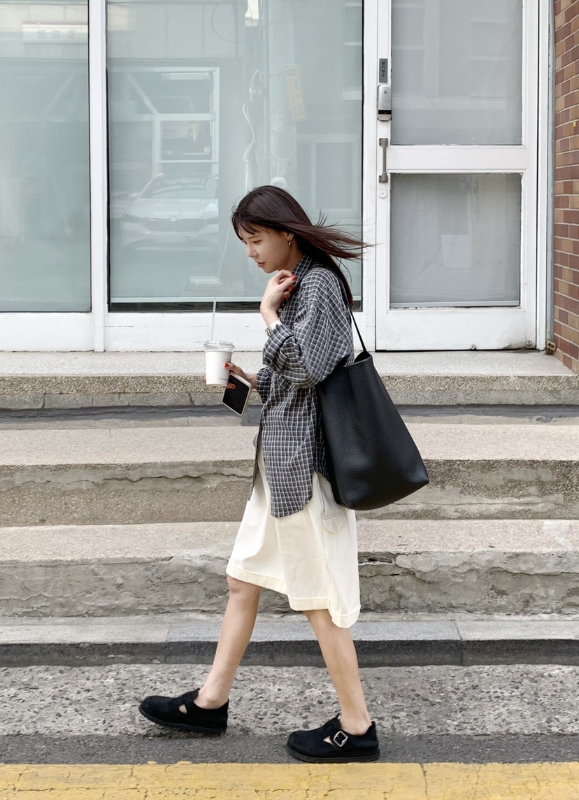 COURGETTE韓國直郵女裝新款推薦休閑時尚人氣熱賣襯衫蕾絲衫COURGETTE襯衫/蕾絲衫