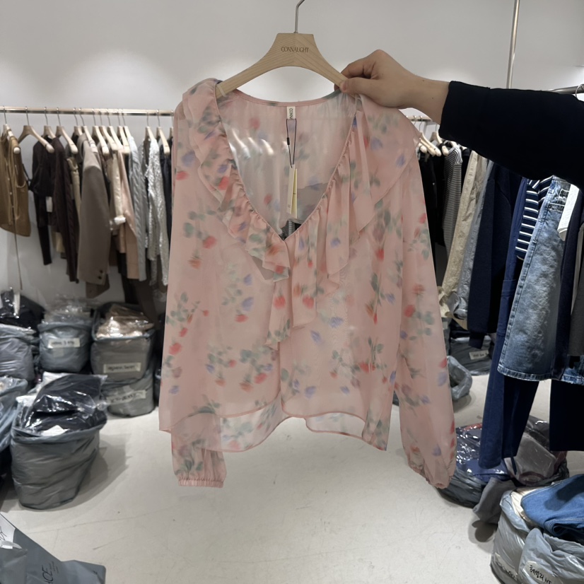 CONNAUGHT/DAILYJUD韓國直郵實拍女裝新品休閑襯衫蕾絲衫花朵CONNAUGHT/DAILYJUD襯衫/蕾絲衫圖色2