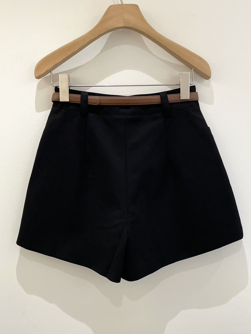 OBSESS韓國直郵實拍女裝新款26春夏休閑人氣職業短褲含腰帶OBSESS/EARLY BIRD短褲