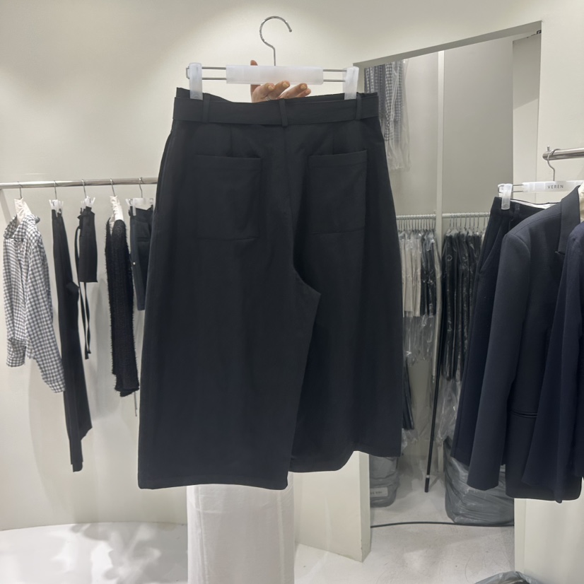 VEREN韓國東大門代購女裝新品時尚26春夏職業熱賣短褲含腰帶VEREN短褲