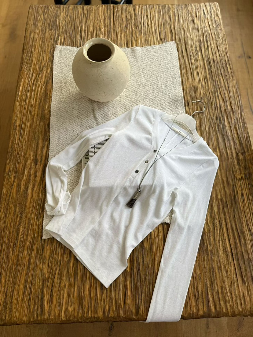 TUG韓國直郵實拍女裝新款時尚人氣熱賣休閑推薦職業長袖T恤TUG長袖T恤圖色1