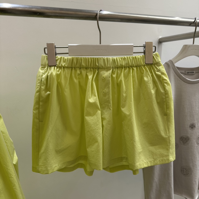 SIXTEEN韓國東大門代購女裝新款時尚熱賣人氣休閑短褲柔軟SIXTEEN短褲圖色1