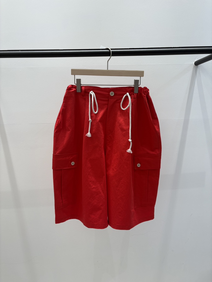 LAIVE韓國東大門代購女裝新品推薦熱賣時尚26春夏職業短褲LAIVE短褲圖色1