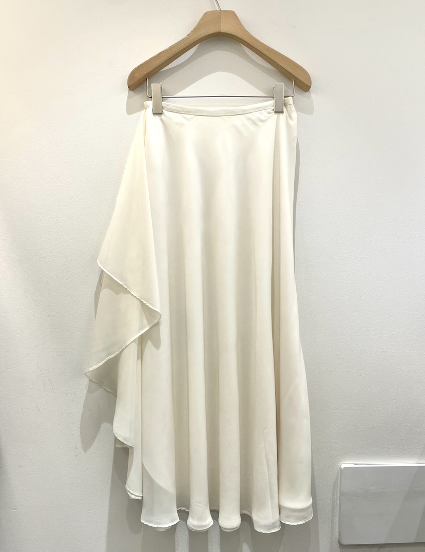 OBSESS韓國東大門直郵女裝新款26春夏時尚熱賣人氣推薦長裙OBSESS/EARLY BIRD長裙