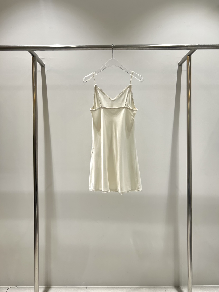 CESTLAVIE韓國直郵實拍女士新品熱賣推薦26春夏連衣裙蕾絲緞面CESTLAVIE連衣裙