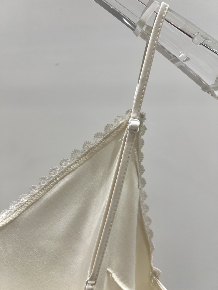 CESTLAVIE韓國直郵實拍女士新品熱賣推薦26春夏連衣裙蕾絲緞面CESTLAVIE連衣裙