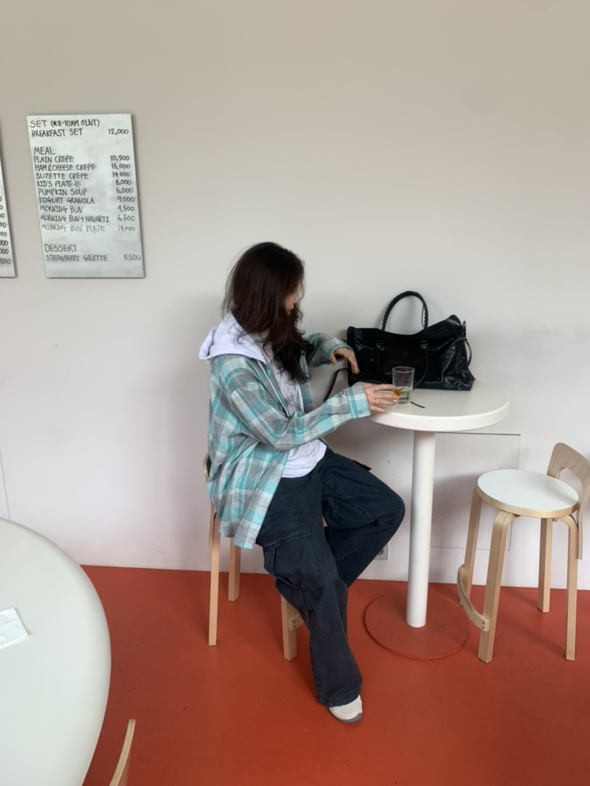 LE AVE韓國直郵實拍女裝新款職業休閑人氣襯衫蕾絲衫兜帽LE AVE襯衫/蕾絲衫