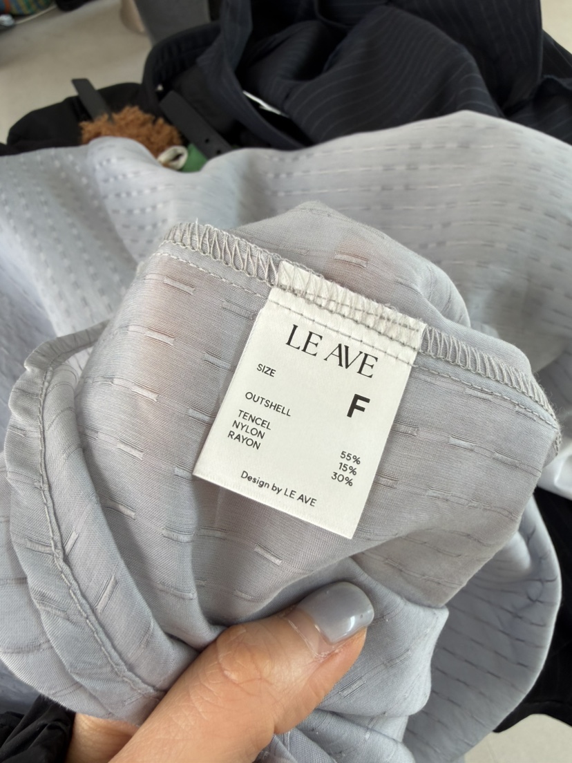 LE AVE韓國直郵實拍女裝新品職業熱賣推薦休閑襯衫蕾絲衫LE AVE襯衫/蕾絲衫