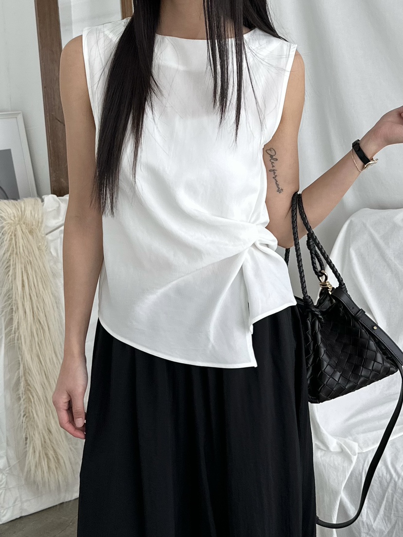 LE VASE韓國東大門直郵女裝新款26春夏推薦時尚襯衫蕾絲衫LE VASE襯衫/蕾絲衫