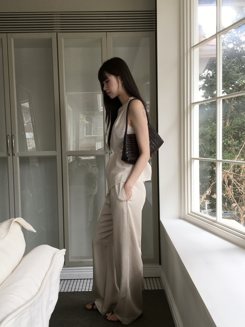 LEGACY韓國直郵女裝新款職業人氣熱賣吊帶背心含腰帶透明LEGACY吊帶/背心