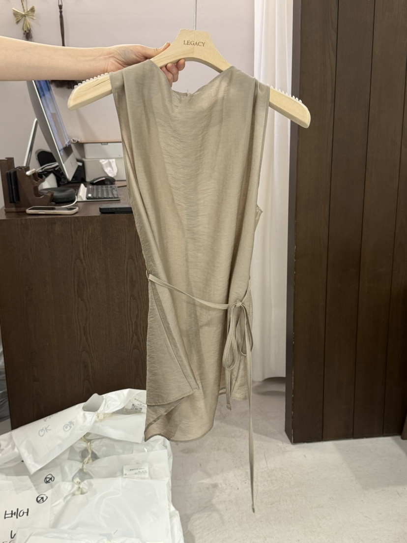 LEGACY韓國直郵女裝新款職業人氣熱賣吊帶背心含腰帶透明LEGACY吊帶/背心圖色3