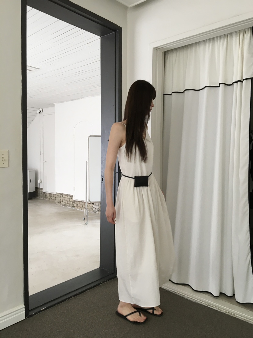 LEGACY韓國直郵女士新品推薦職業休閑人氣時尚26春夏連衣裙V領LEGACY連衣裙