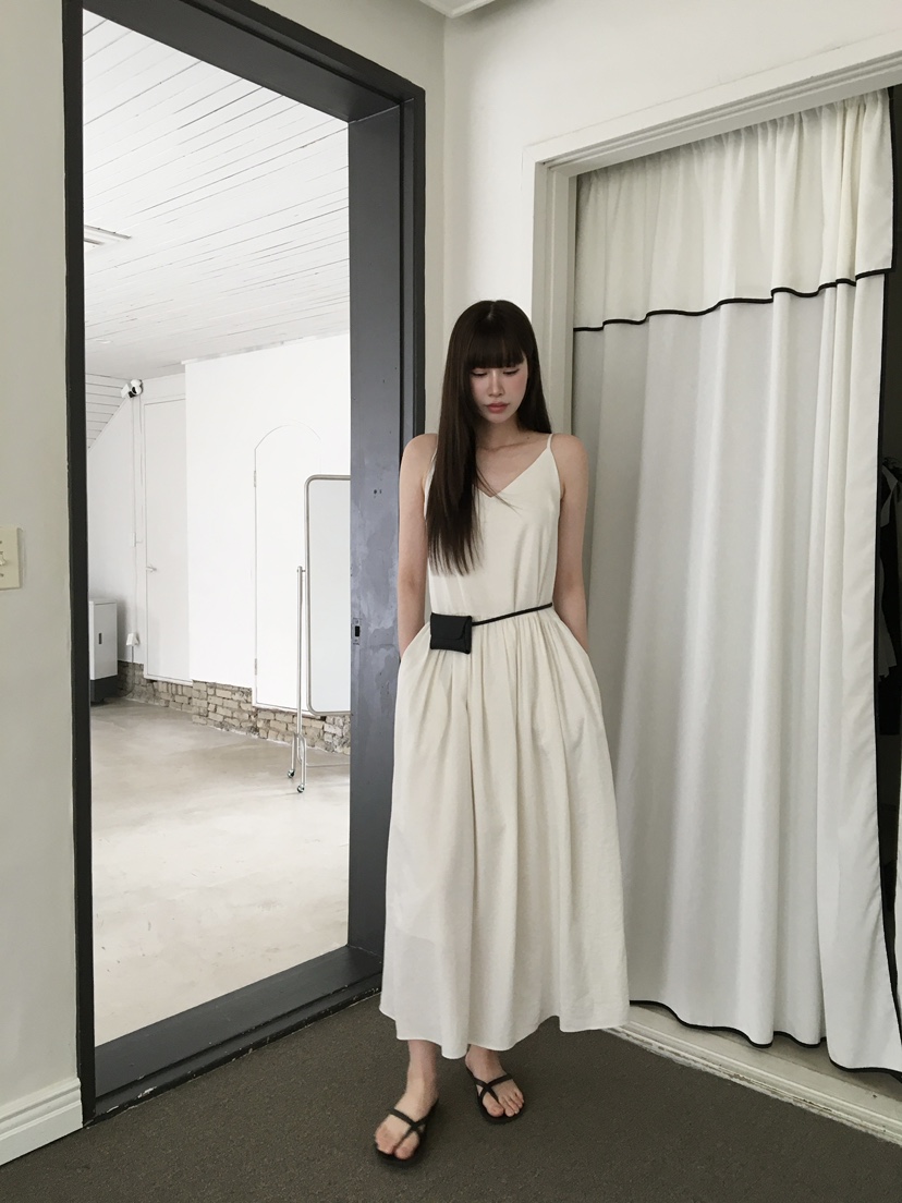 LEGACY韓國直郵女士新品推薦職業休閑人氣時尚26春夏連衣裙V領LEGACY連衣裙