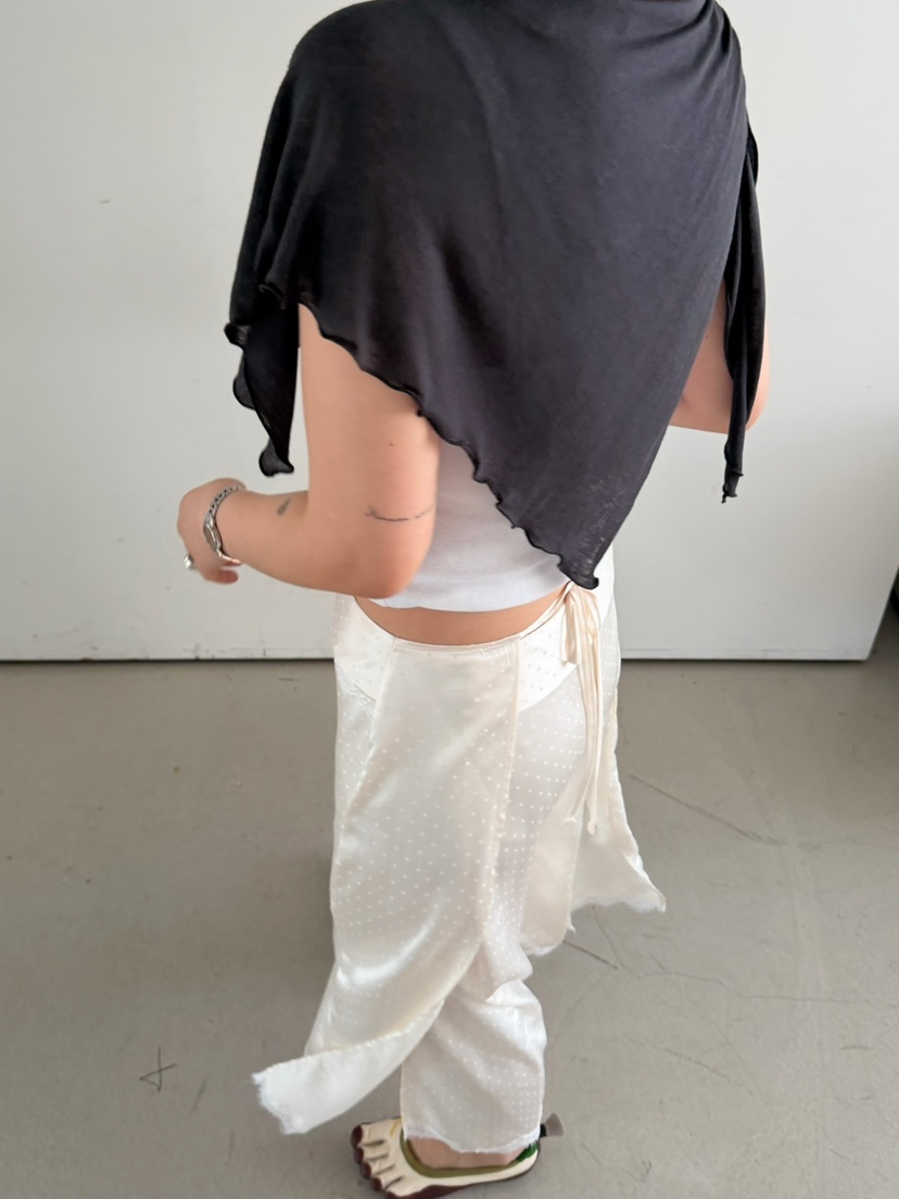 OLI SEOUL韓國直郵女士新品推薦時尚職業熱賣26春夏長裙OLI SEOUL長裙