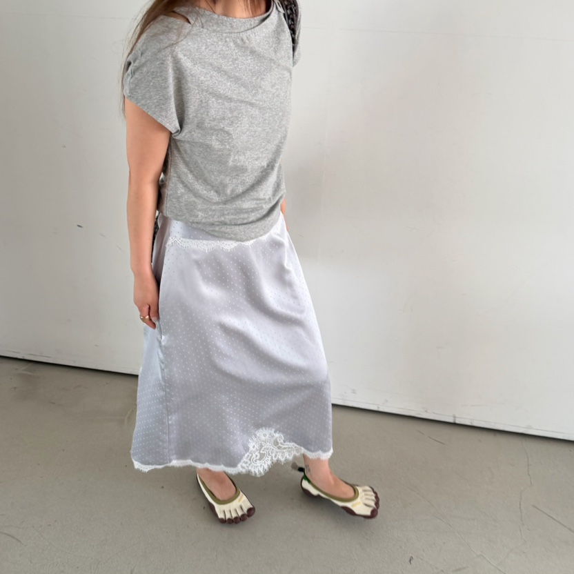 OLI SEOUL韓國直郵女士新品推薦時尚職業熱賣26春夏長裙OLI SEOUL長裙