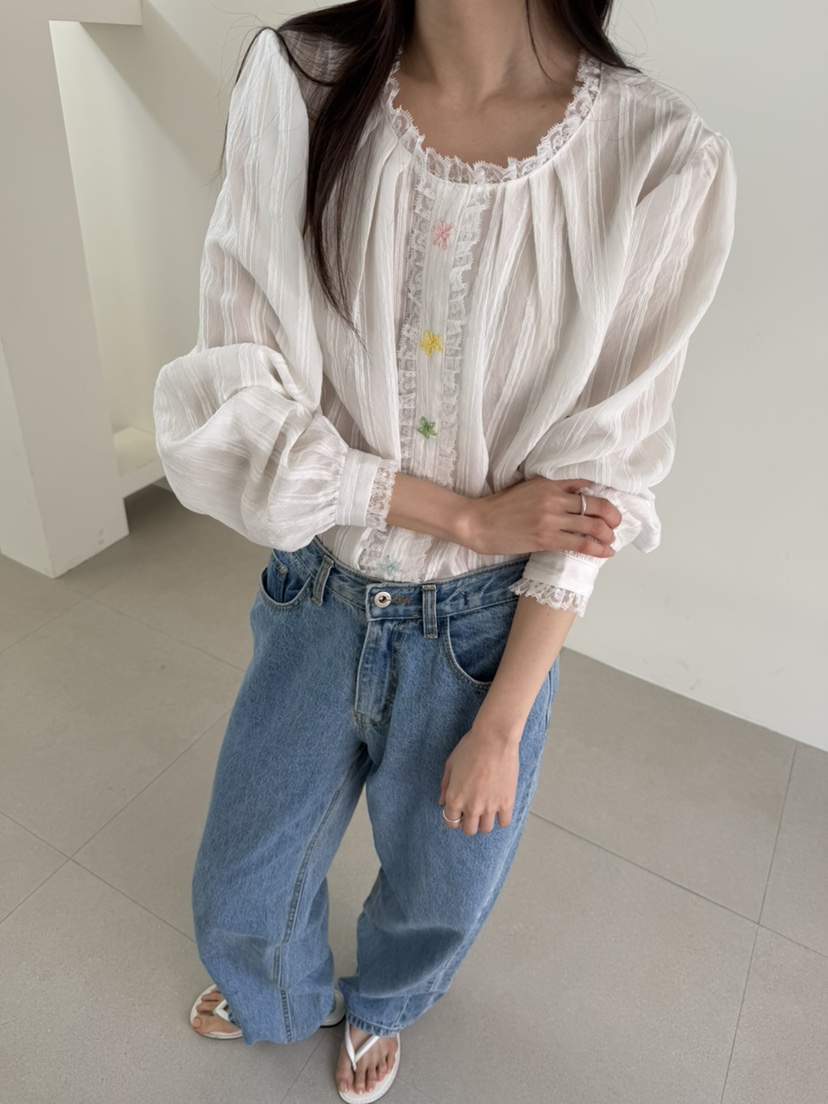 LE AVE韓國直郵女士新款推薦熱賣人氣休閑襯衫蕾絲衫刺繡LE AVE襯衫/蕾絲衫