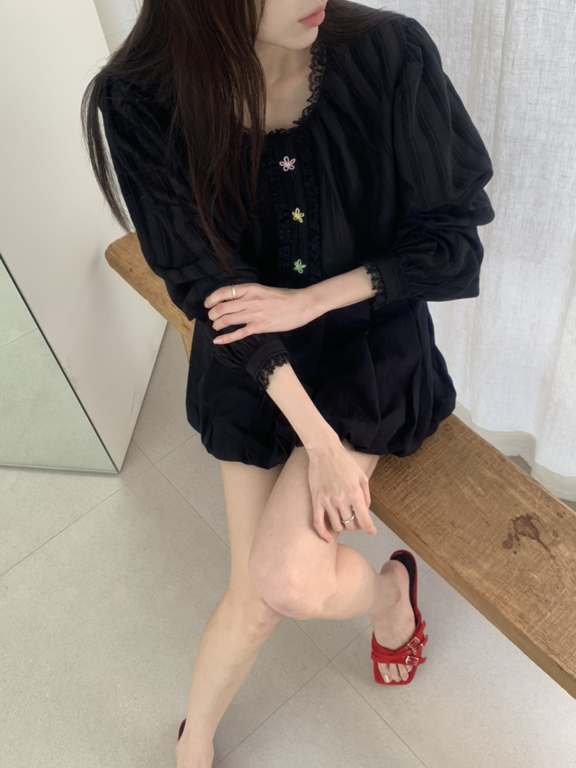 LE AVE韓國直郵女士新款推薦熱賣人氣休閑襯衫蕾絲衫刺繡LE AVE襯衫/蕾絲衫