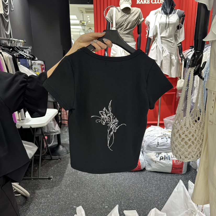 RARE CLOSET韓國直郵女裝新品時尚休閑人氣T恤不含內搭刺繡RARE CLOSETT恤