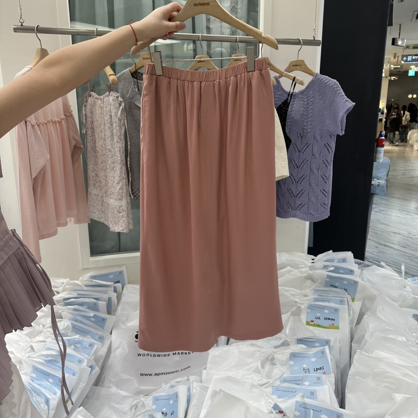 OURMOMENT韓國東大門代購女裝新款熱賣職業人氣休閑時尚長裙OURMOMENT長裙圖色1