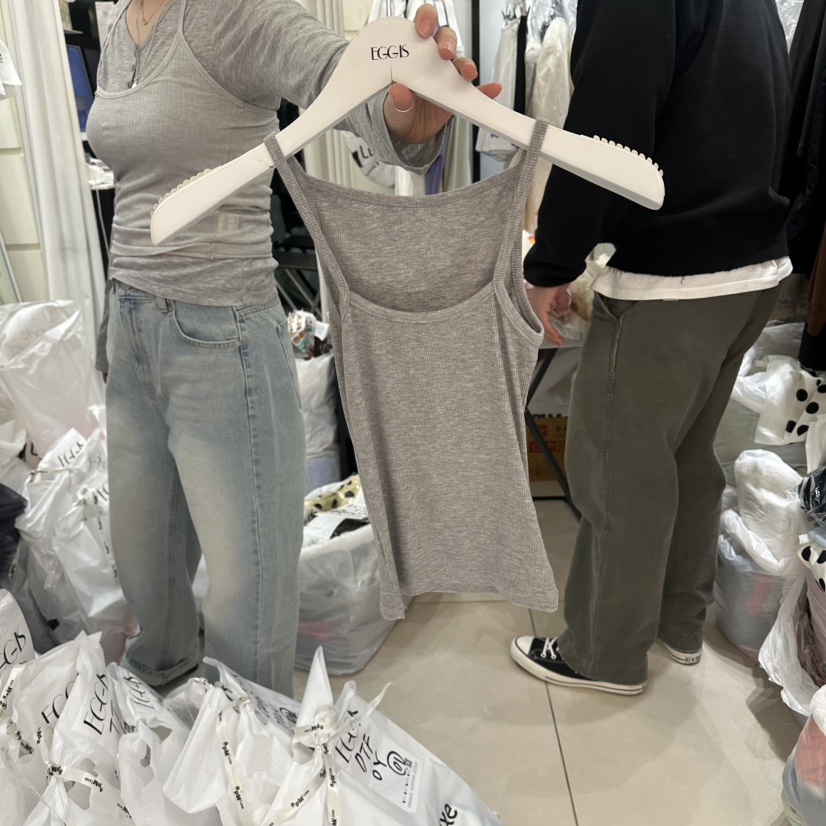 EGG IS韓國東大門直郵女士新款時尚推薦職業人氣吊帶背心EGG IS吊帶/背心圖色2