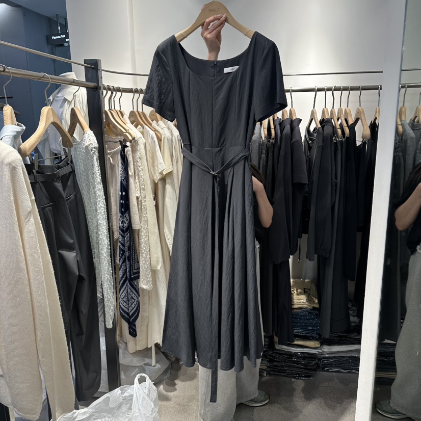 HABLE韓國東大門代購女裝新品人氣時尚推薦熱賣連衣裙含腰帶HABLE連衣裙圖色2
