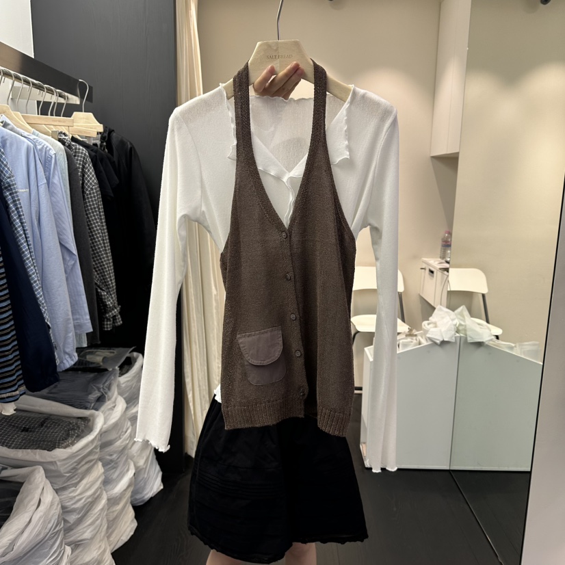 SALT BREAD韓國直郵女裝新款26春夏職業時尚休閑吊帶背心SALT BREAD吊帶/背心圖色2