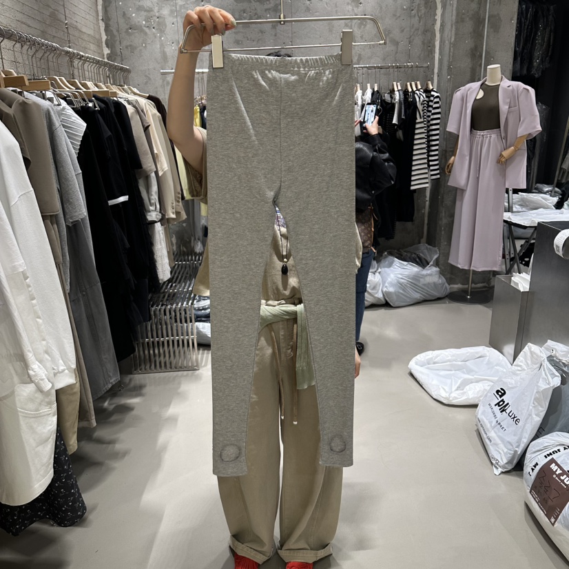 JUNI韓國直郵女裝新品休閑熱賣人氣打底褲鯊魚褲緊身褲羅紋my juni打底褲/鯊魚褲