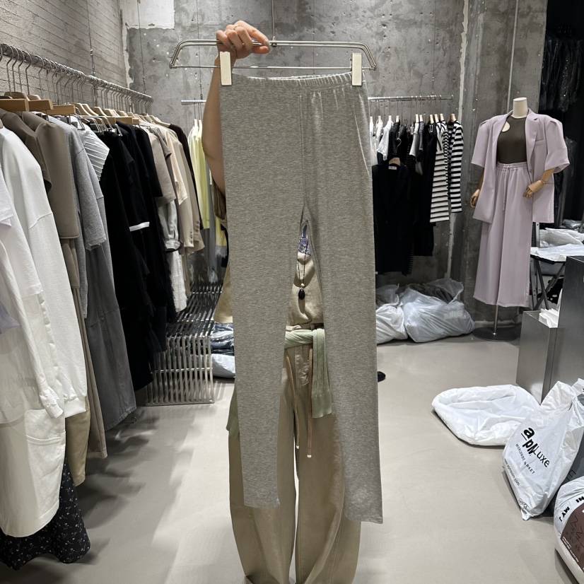 JUNI韓國直郵女裝新品休閑熱賣人氣打底褲鯊魚褲緊身褲羅紋my juni打底褲/鯊魚褲圖色1