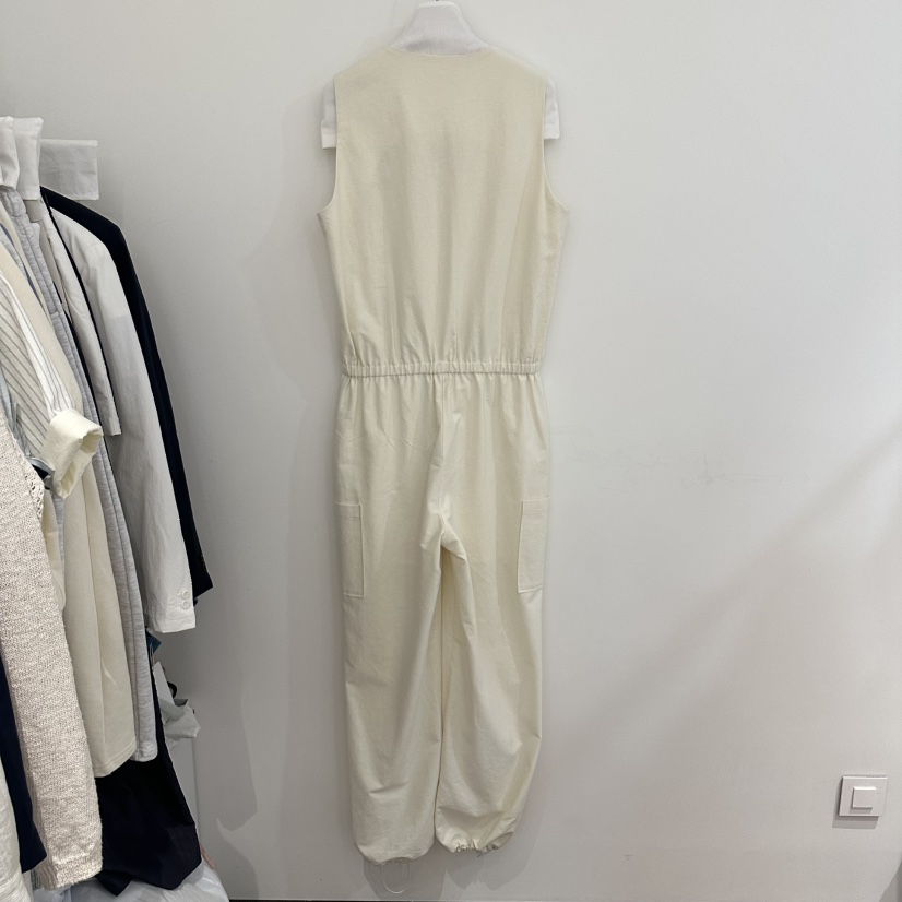 OVERTAKE韓國直郵實拍女士新品人氣職業26春夏休閑連體褲OVERTAKE連體褲