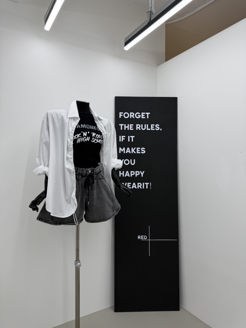 RED-A韓國直郵女士新款人氣推薦職業時尚熱賣襯衫蕾絲衫RED-A襯衫/蕾絲衫