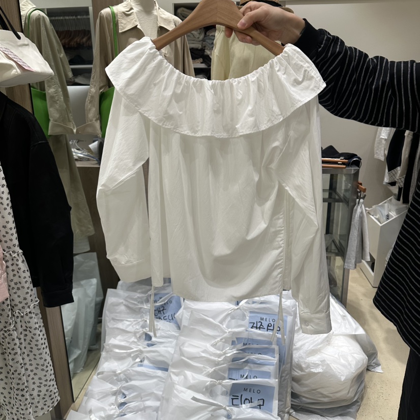 MELO韓國代購女裝新款職業26春夏休閑熱賣襯衫蕾絲衫褶皺MELO襯衫/蕾絲衫