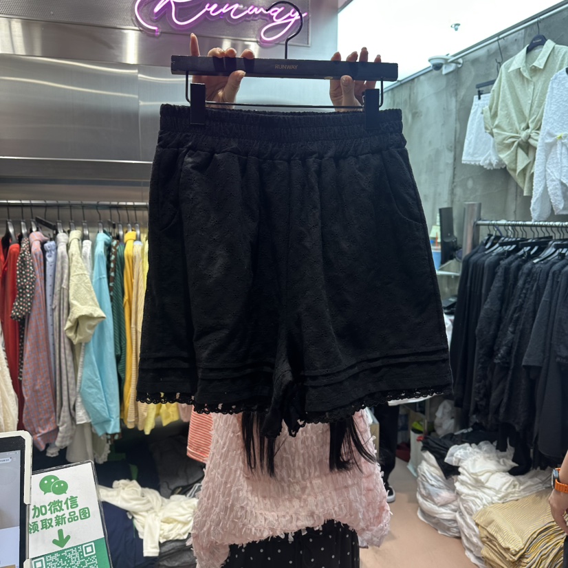 RUNWAY-런웨이韓國直郵實拍女士新款人氣休閑熱賣短褲褶裥RUNWAY短褲圖色2
