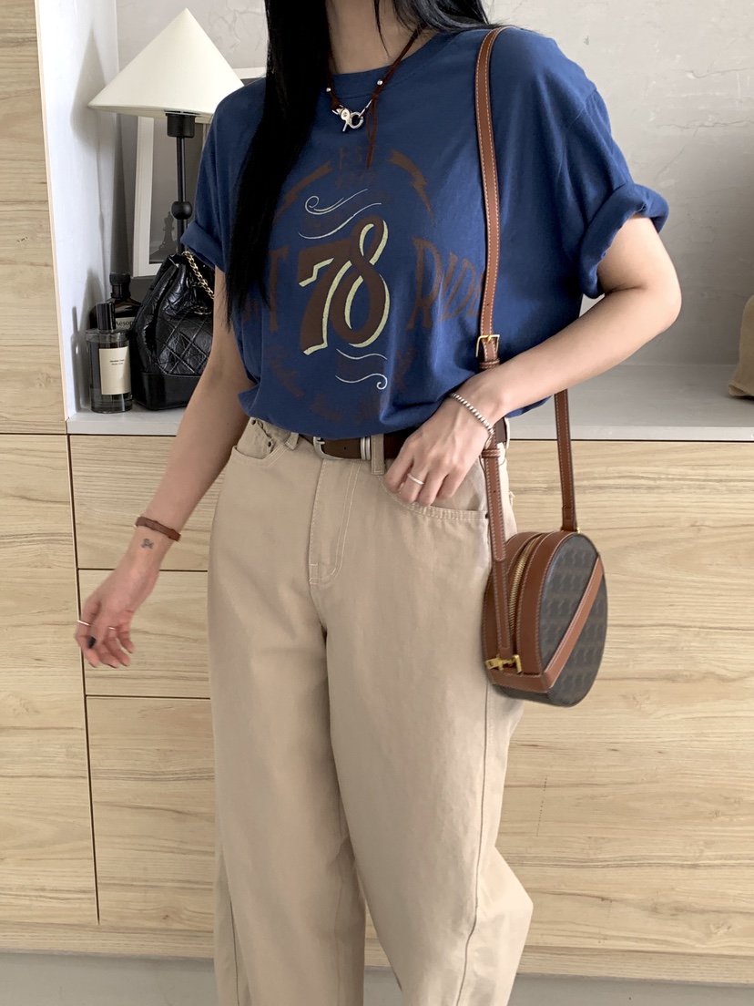 DAVICHI/D.SECOND韓國東大門代購女士新品推薦時尚熱賣T恤DAVICHI/D.SECONDT恤