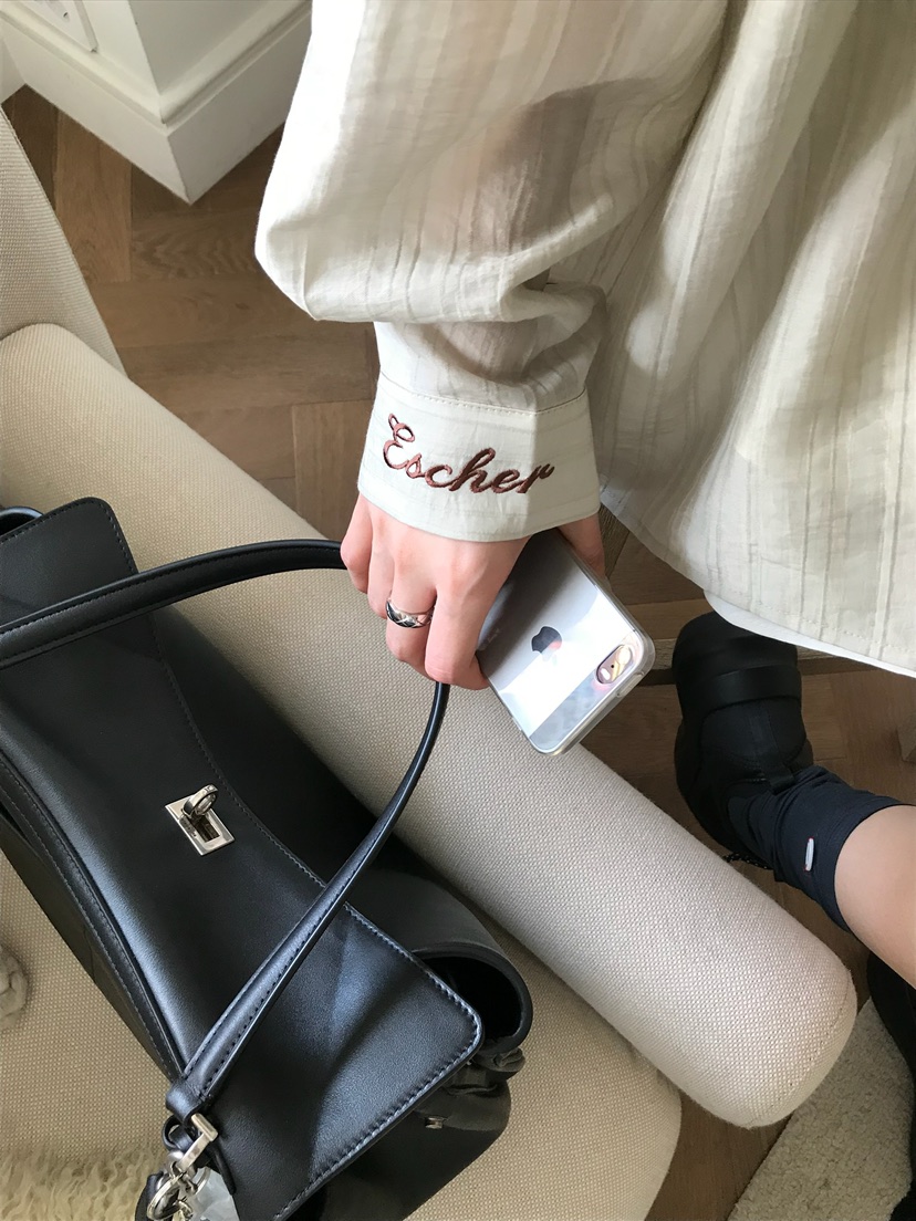 ESCHER韓國東大門代購女裝新品推薦熱賣休閑襯衫蕾絲衫刺繡ESCHER襯衫/蕾絲衫