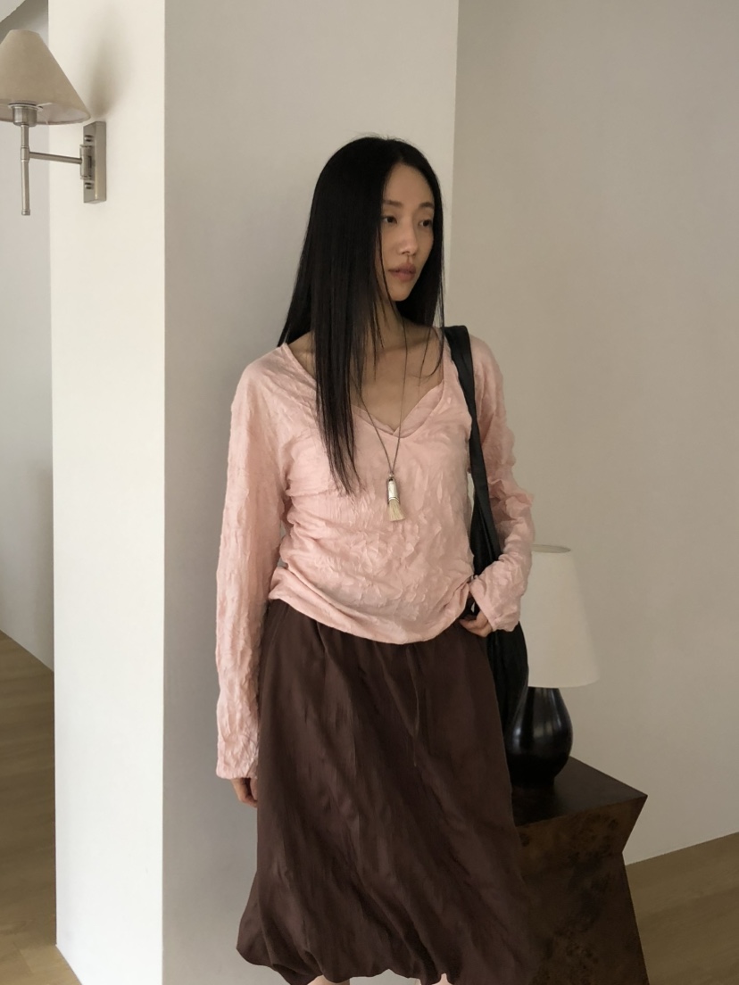 TORRE韓國直郵女士新品推薦休閑時尚人氣長袖T恤不含內搭V領TORRE長袖T恤