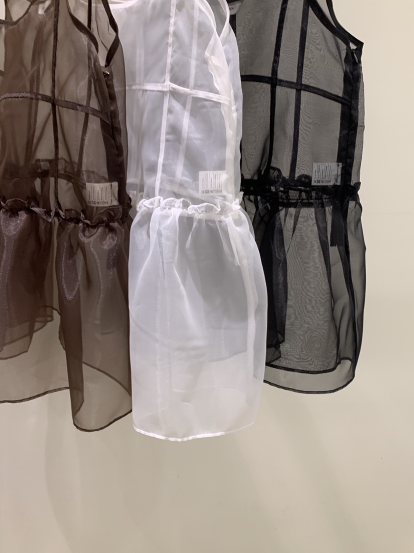 ZITTEN韓國東大門直郵女裝新款26春夏熱賣職業連衣裙歐根紗ZITTEN連衣裙