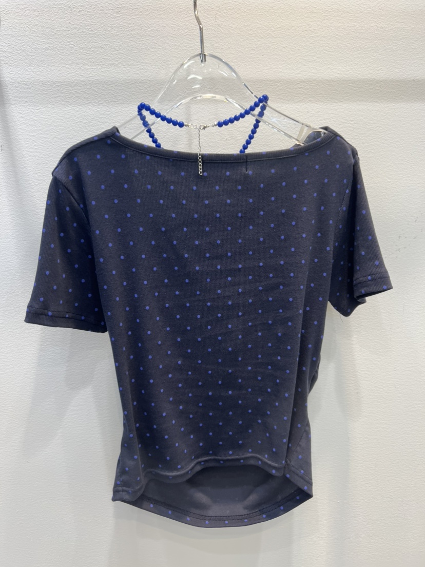 BLUE BANANA韓國東大門代購女裝新款推薦熱賣T恤不含項鏈BLUE BANANAT恤