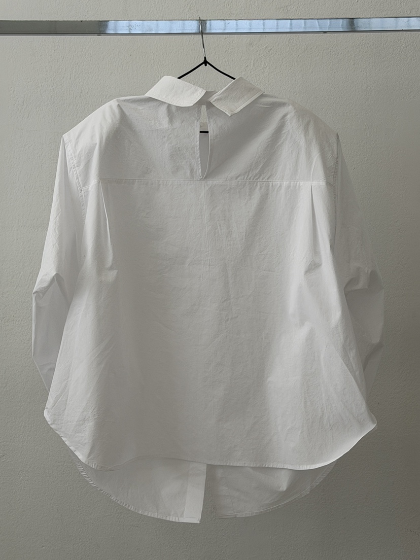 OURWAVE/OUR ROOM韓國直郵女裝新款熱賣人氣襯衫蕾絲衫Our Wave/Our Room襯衫/蕾絲衫