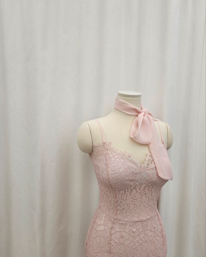 HIGH HEELS韓國東大門直郵女裝新品推薦連衣裙含腰帶圍巾HIGH HEELS連衣裙