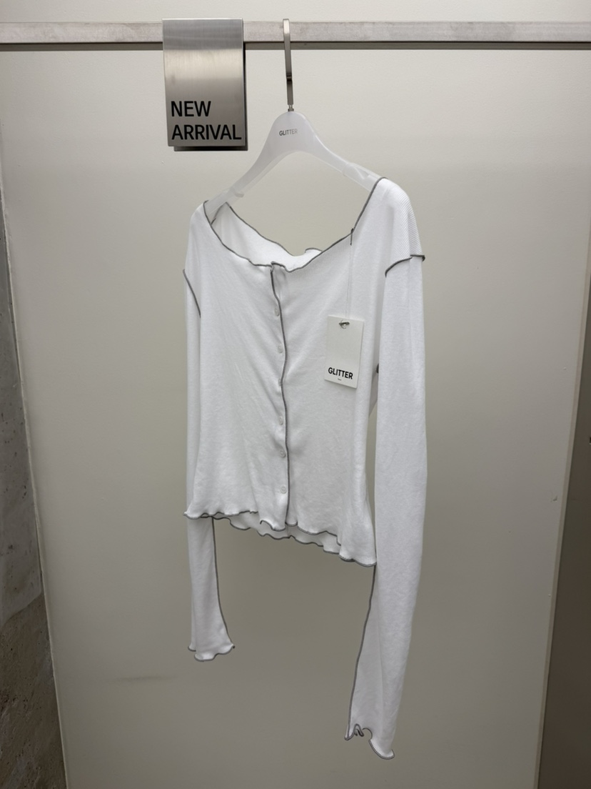 GLITTER韓國東大門直郵女裝新品人氣26春夏熱賣休閑長袖T恤GLITTER長袖T恤圖色3