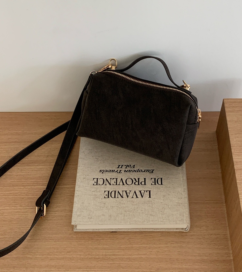 POSH BLUE韓國直郵實拍女裝新款熱賣推薦單肩斜跨包麂皮POSH BLUE單肩/斜跨包