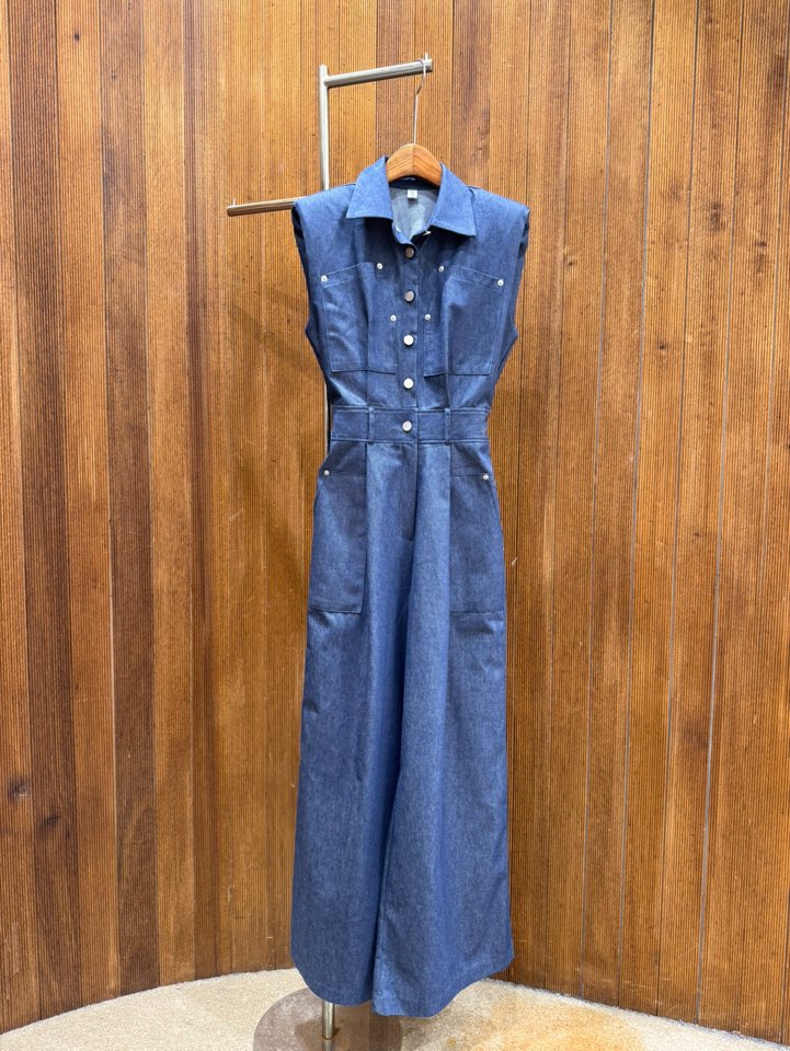 2TWO MOON韓國直郵女裝新品職業人氣真品熱賣時尚連體褲2TWO MOON連體褲圖色1