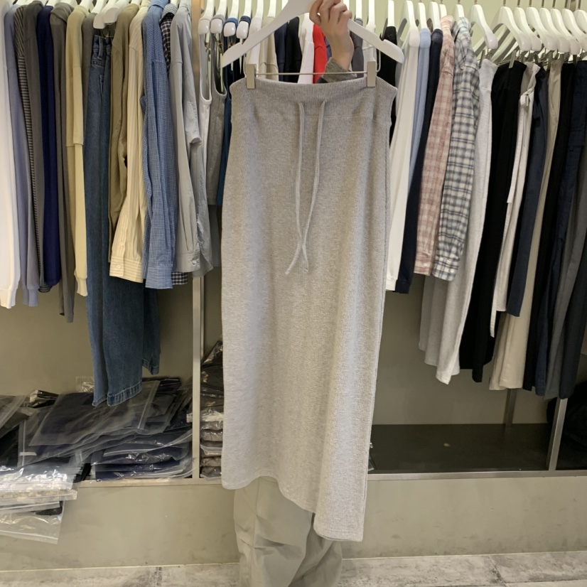 FAVE/FAVOURITE東大門直郵女士新款人氣26春夏熱賣職業長裙FAVE/FAVOURITE長裙圖色2