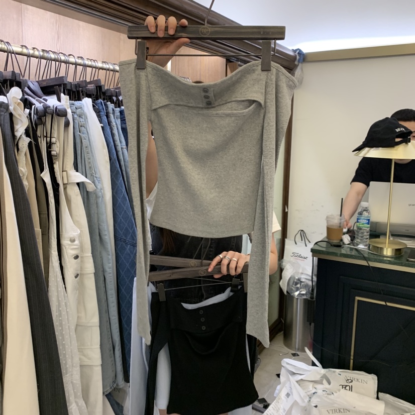 VIRKIN韓國直郵女士新品人氣時尚真品長袖T恤開衩紐扣羅紋VIRKIN長袖T恤圖色4